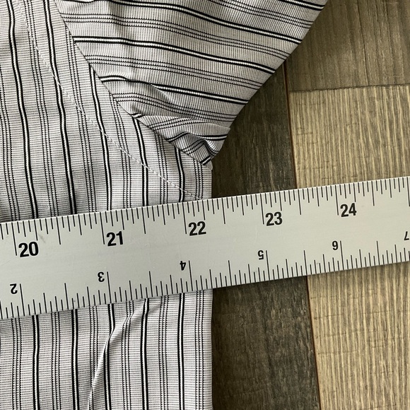 NWT Joseph Abboud Dress Shirt 
Men’s 17 32/33 
Trim Fit 
Black Grey Striped - Picture 8 of 9